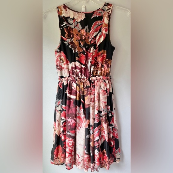 Elizabeth and James Silk Black and Floral Sleeveless Dress - Picture 3 of 7